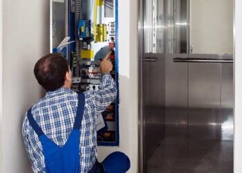 202378 New details of the beating of the elevator operator, who exposed the builders' scam