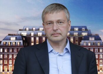 202726 Billionaire Rybolovlev bought an apartment in central London for 50 million pounds