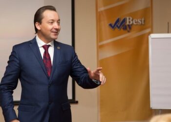 203399 "The Great Combinator" Roman Vasilenko