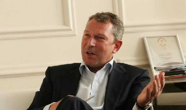 A source who testified against Rydnik